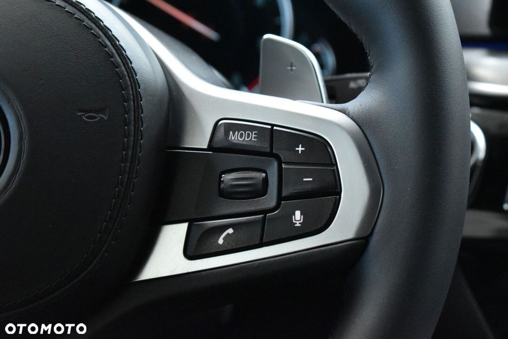 BMW Seria 5 520d xDrive M Sport sport - 15
