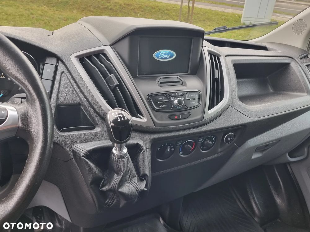Ford Transit - 15