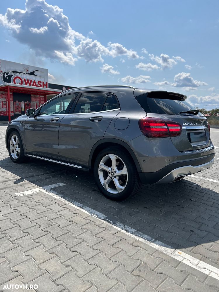 Mercedes-Benz GLA 220 d 4MATIC Aut. - 5