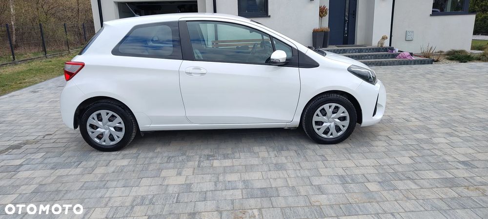 Toyota Yaris 1.0 VVT-i - 4