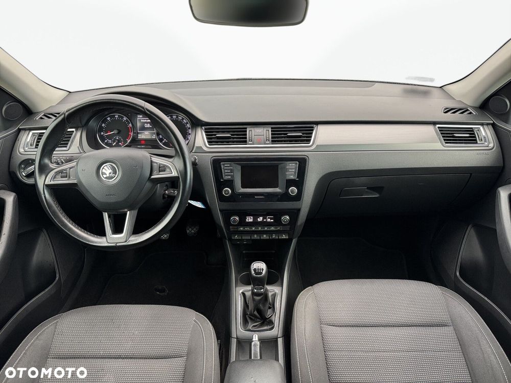 Skoda RAPID 1.2 TSI Style - 11