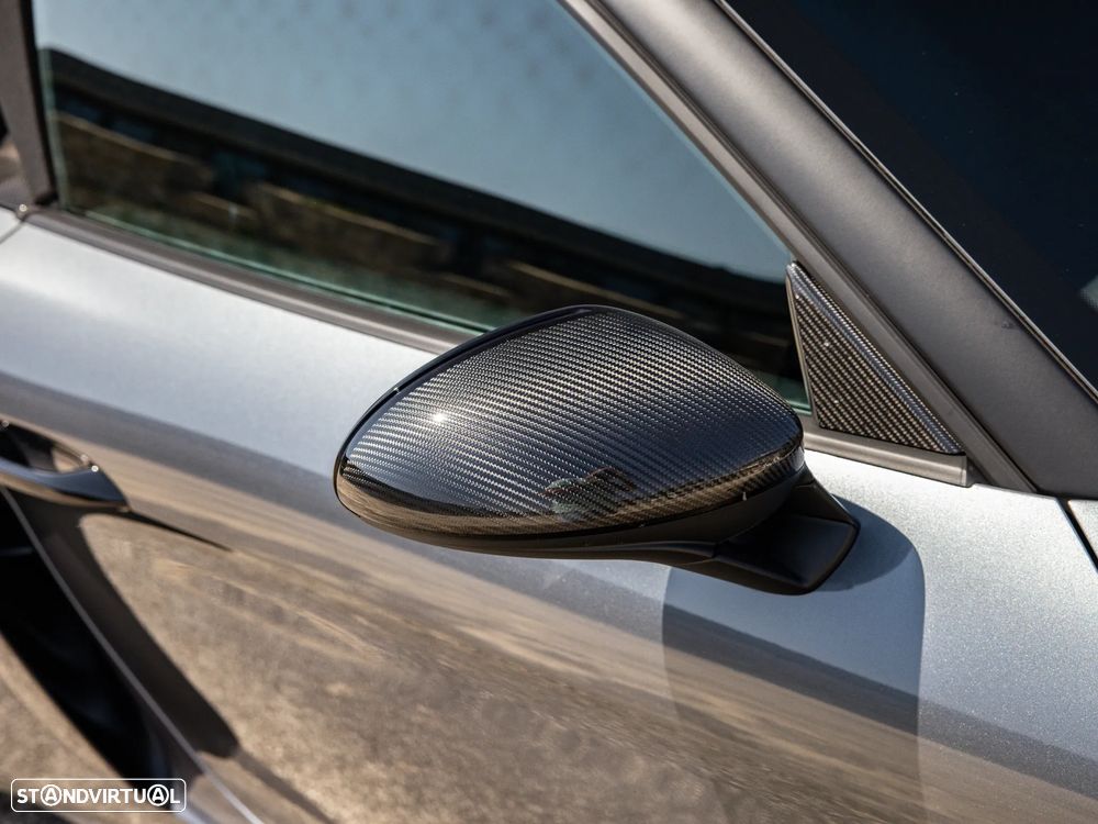 Porsche 718 Spyder - 32