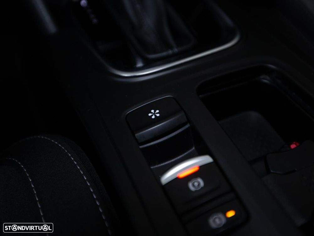 Renault Mégane Sport Tourer 1.6 E-Tech Plug-In Limited - 20