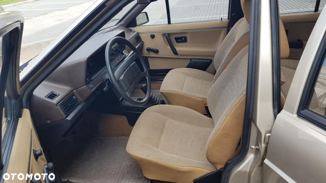 Volkswagen Passat 1.6 / 1.6 C D - 12
