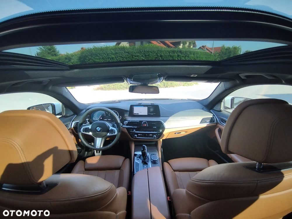 BMW Seria 5 530d xDrive M Sport sport - 27