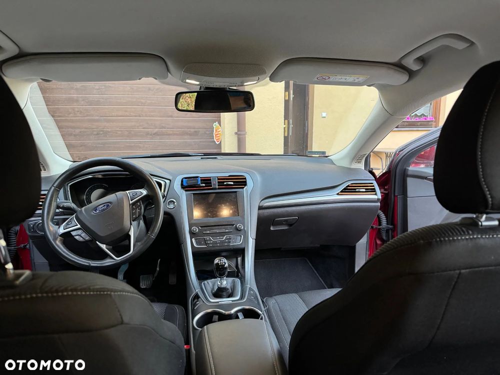 Ford Mondeo ver-1-5-ecoboost-titanium - 27