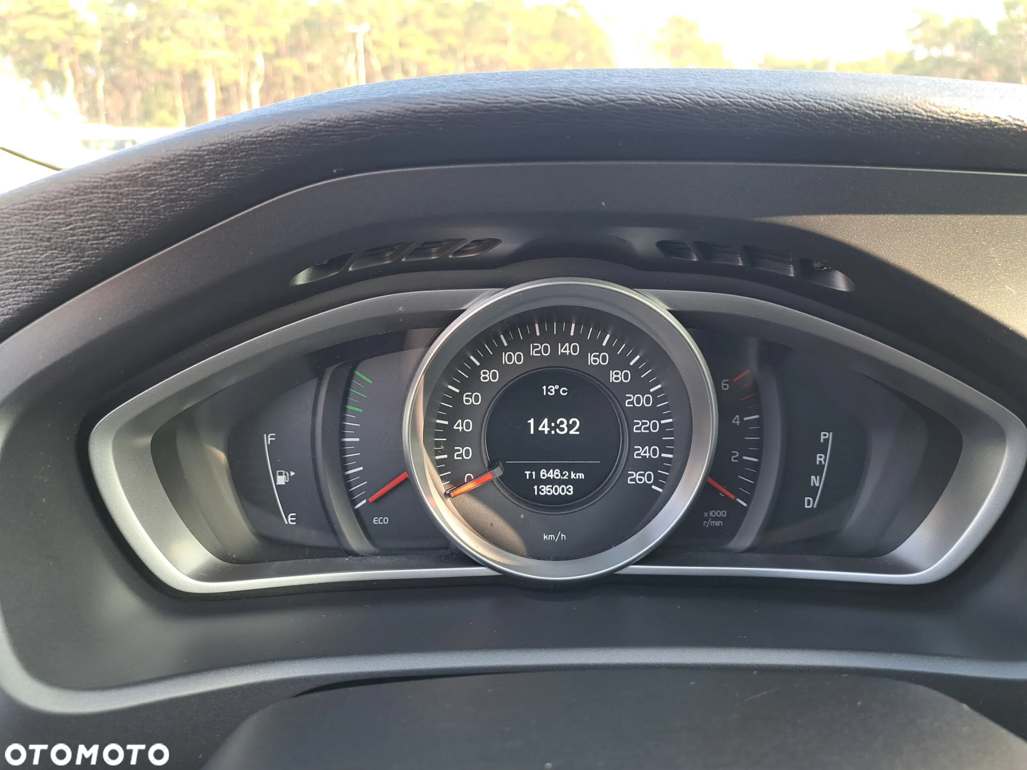 Volvo V40 Cross Country D3 Momentum - 9
