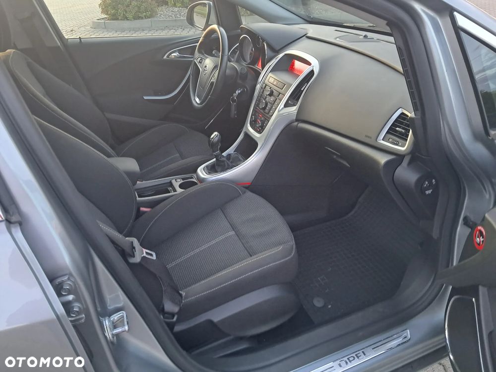 Opel Astra 1.4 Turbo Innovation - 21