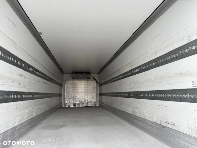 Mercedes-Benz Antos 2527 6x2 Chłodnia 22palety Euro 6 - 5