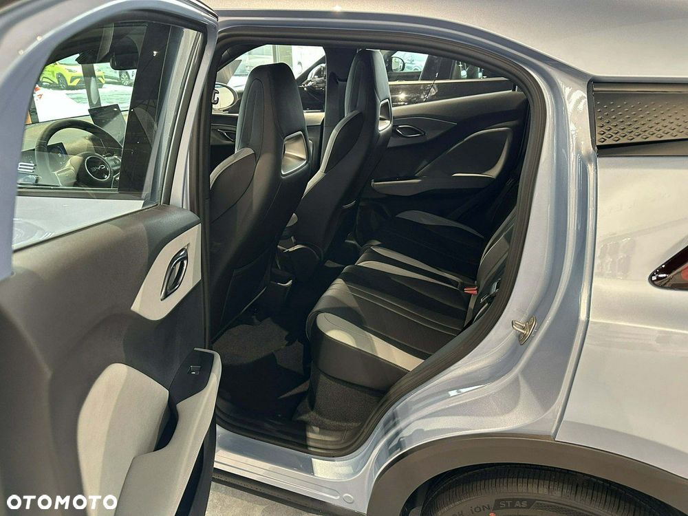 BYD Dolphin Surf - 13