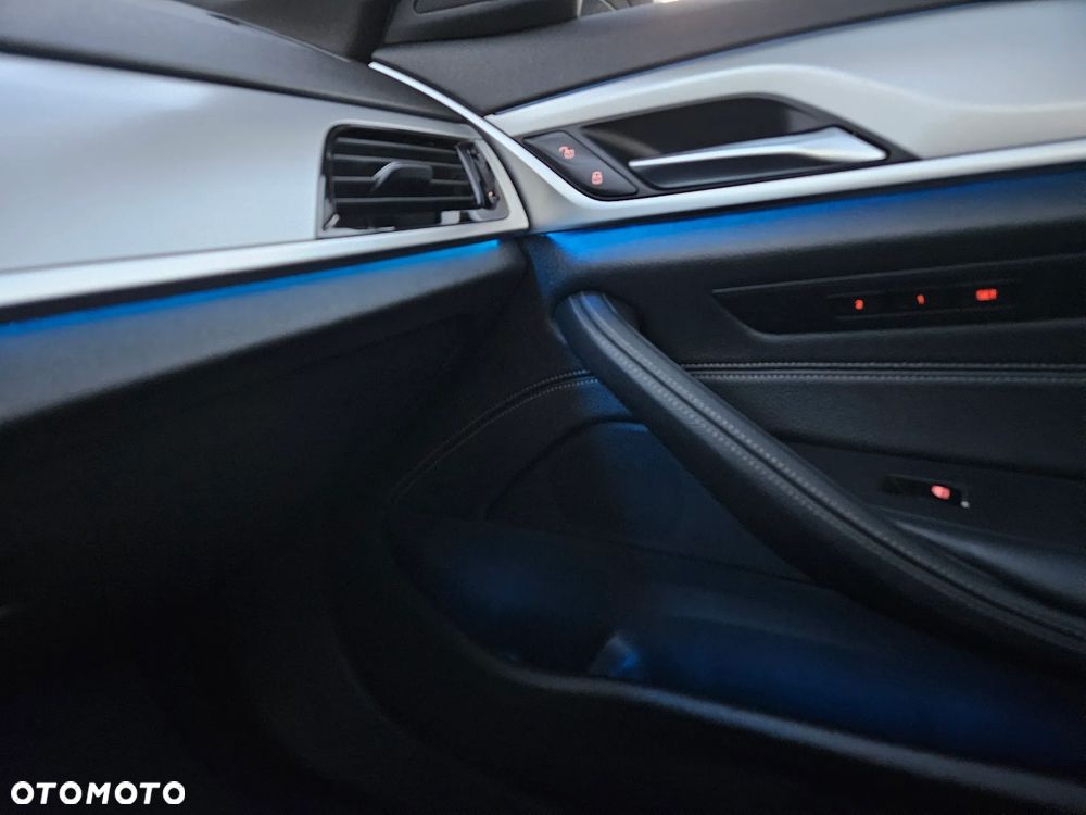 BMW Seria 5 - 12
