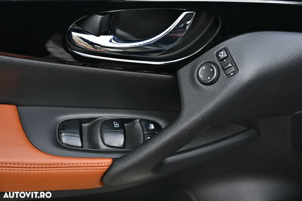 Nissan X-Trail 2.0 dCi ALL-MODE 4x4i Xtronic Tekna - 31