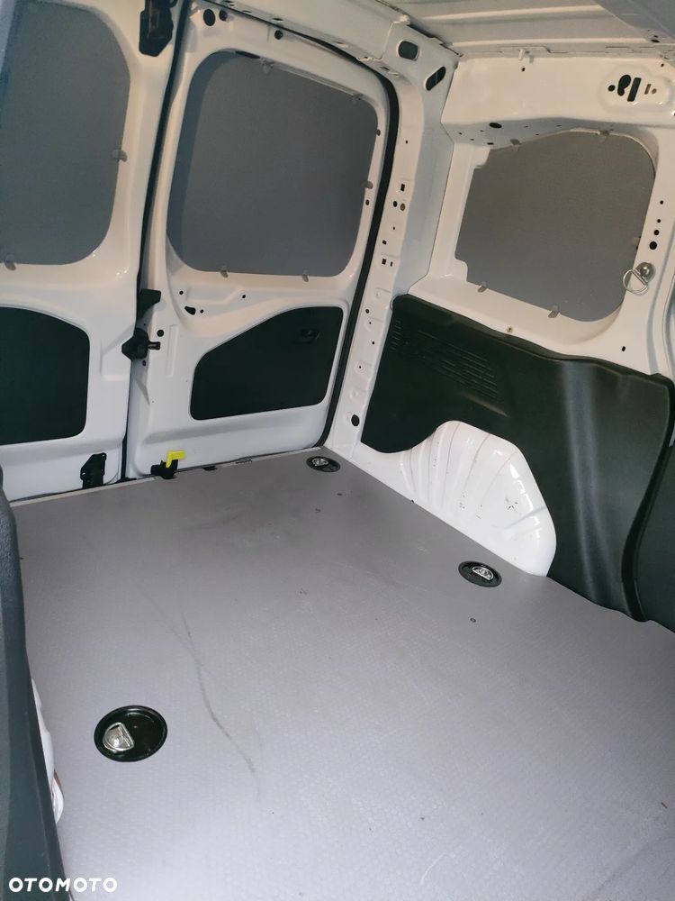 Peugeot PARTNER 2020r 1,5 HDI 102KM L1H1 EURO VI 3 OSOBY KLIMA BRUTTO VAT 23% - 31