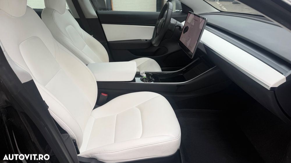 Tesla Model 3 Langstreckenbatterie Allradantrieb Dual Motor - 17