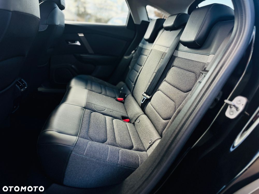 Citroën C4 BlueHDi 130 Stop&Start EAT8 SHINE - 9