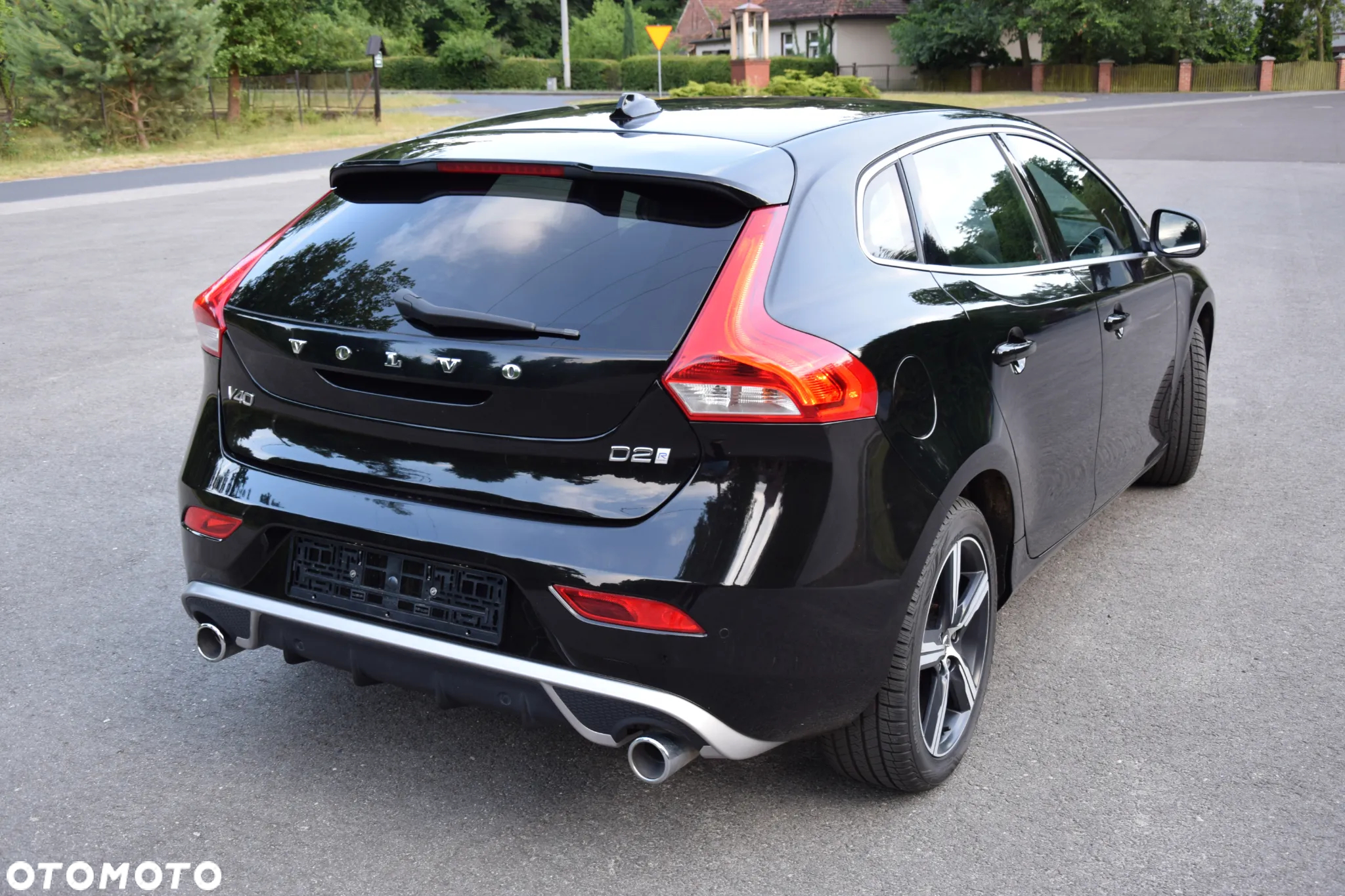 Volvo V40 D2 Drive-E SCR R-Design Momentum - 5