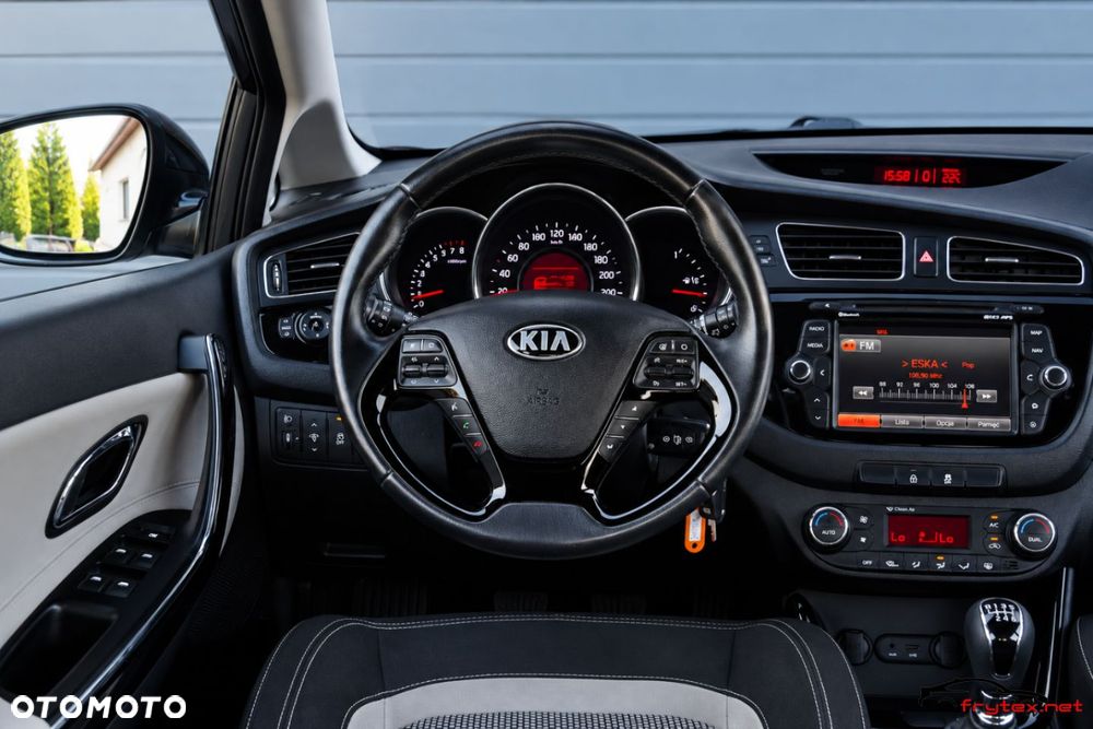 Kia Ceed - 30