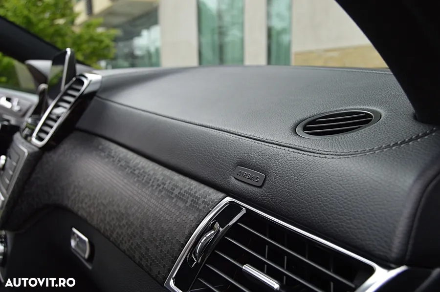 Mercedes-Benz GLE 350 d 4Matic 9G-TRONIC AMG Line - 32