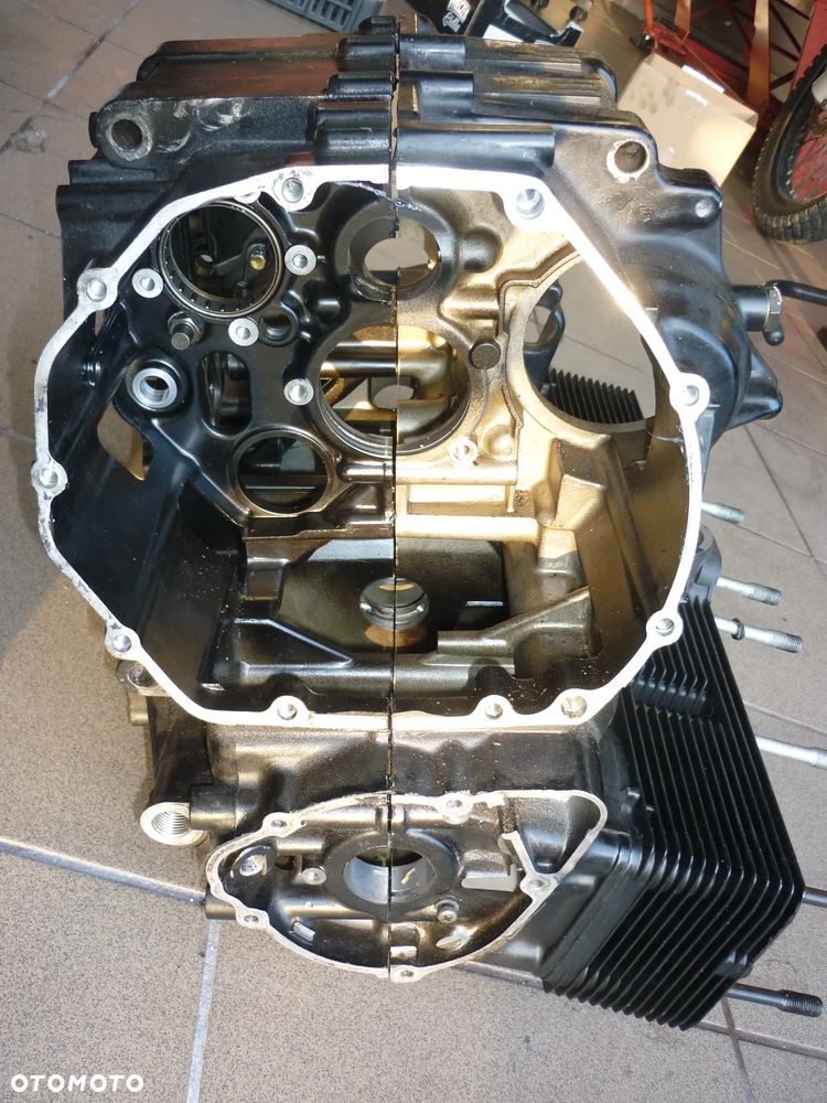 Kartery silnika Suzuki GSX F 600 rok 1995 - 3