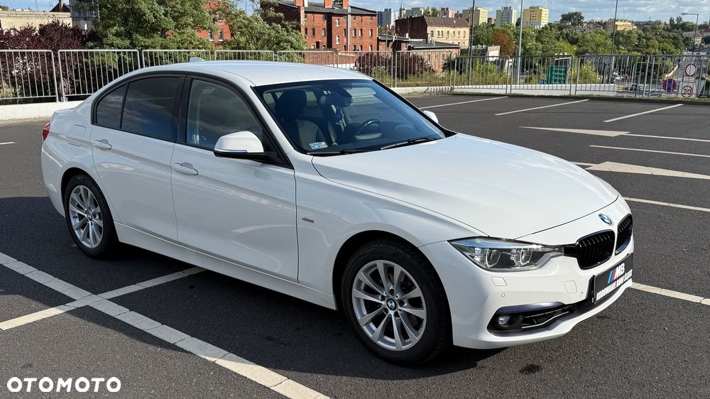 BMW 3 Series 2016 photo 2
