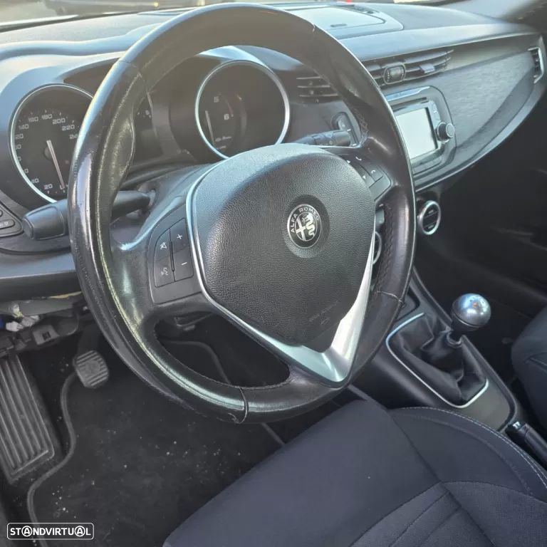 Alfa Romeo Giulietta 1.6 JTDM Sport - 16