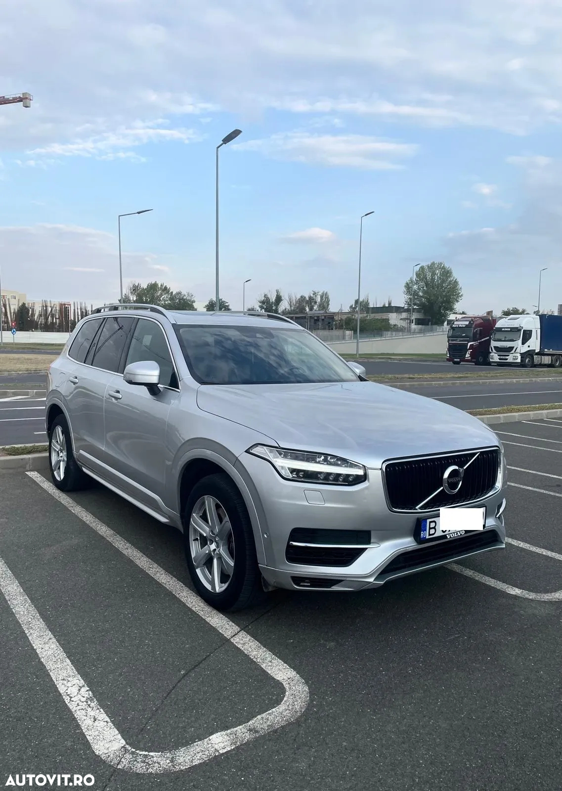 Volvo XC 90 - 2