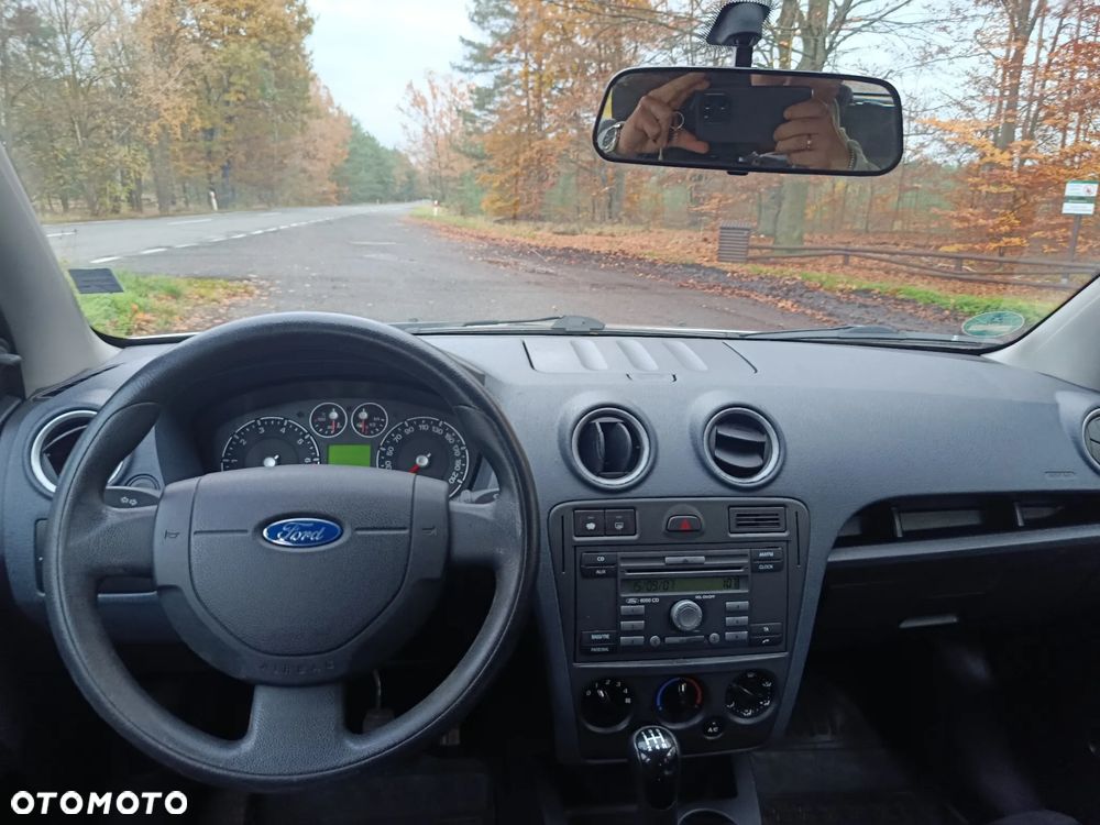 Ford Fusion 1.4 Ambiente - 16