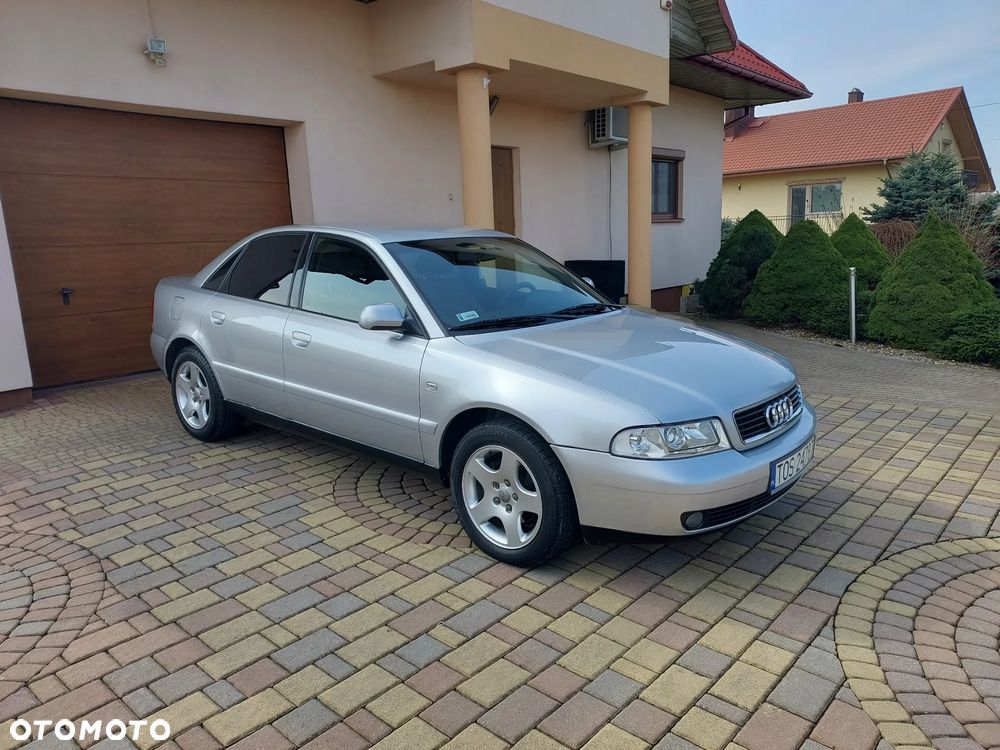 Audi A4 Limousine - 18