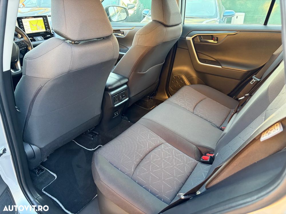Toyota RAV4 - 22