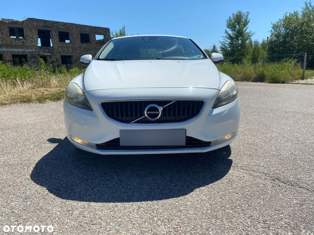Volvo V40 D2 Momentum - 4