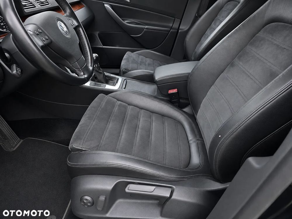 Volkswagen Passat 1.8 TSI Individual - 15