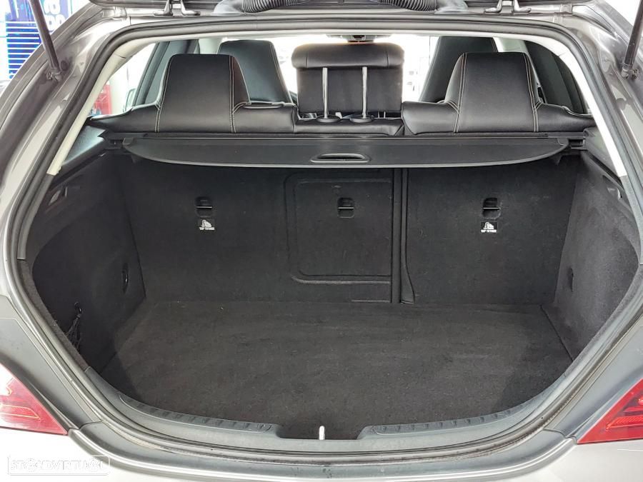 Mercedes-Benz CLA 180 d Shooting Brake Aut. - 54