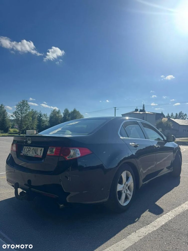 Honda Accord 2.0 Executive Nav - 6