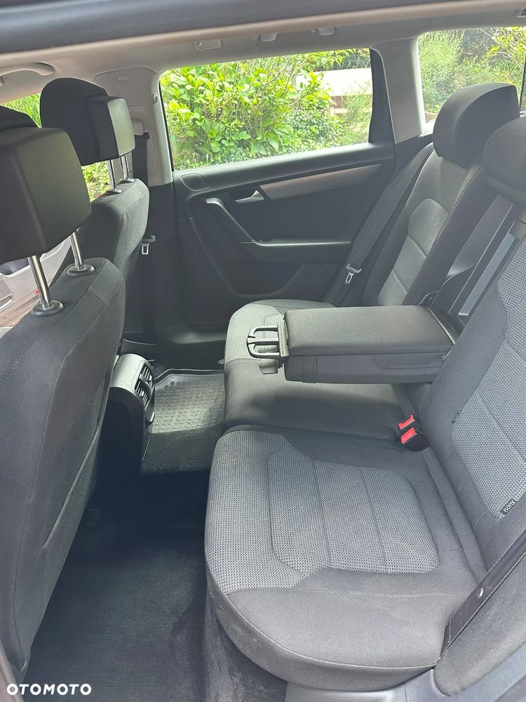 Volkswagen Passat 2.0 Blue TDI SCR Comfortline - 17