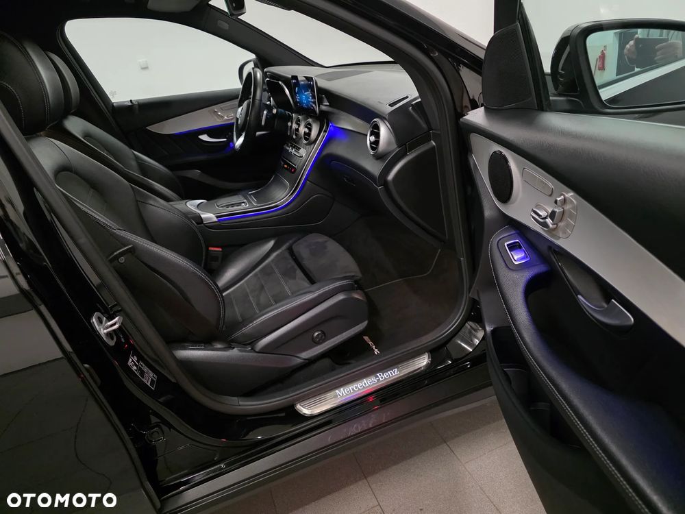 Mercedes-Benz GLC 300 de 4Matic 9G-TRONIC AMG Line Plus - 30