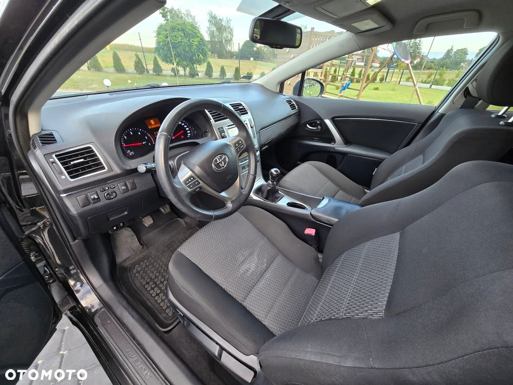 Toyota Avensis 2.0 D-4D Premium - 14