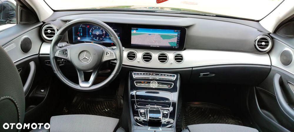 Mercedes-Benz Klasa E 220 d 9G-TRONIC - 9