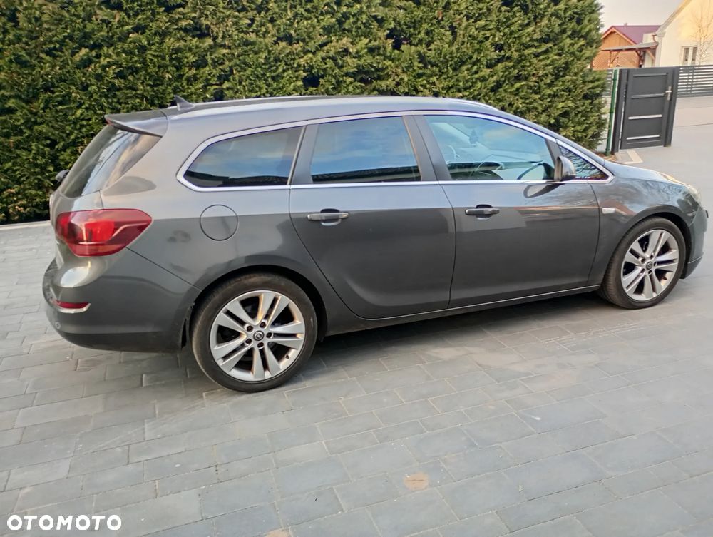 Opel Astra 2.0 CDTI Cosmo - 5