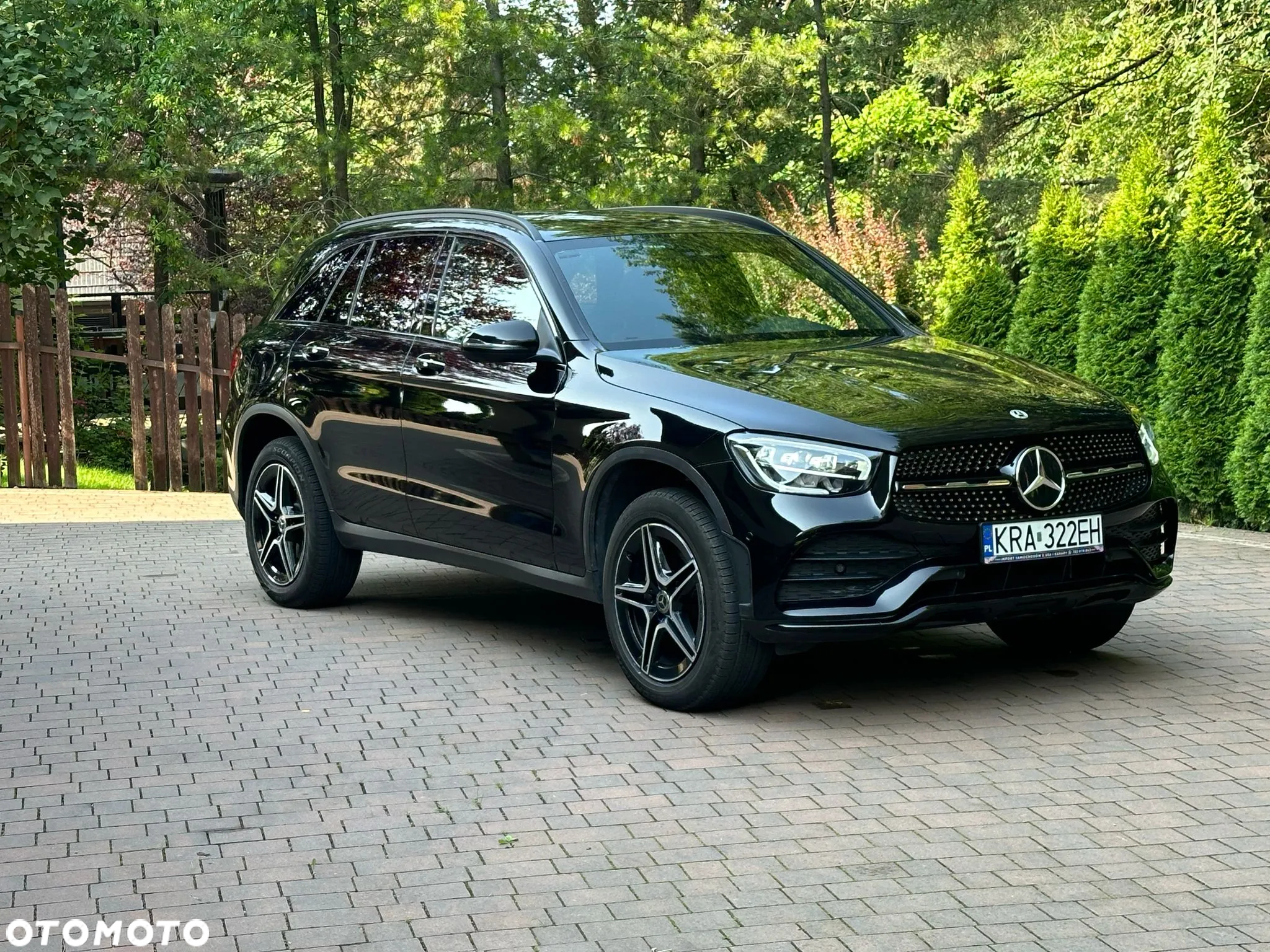 Mercedes-Benz GLC 300 4Matic 9G-TRONIC AMG Line - 29