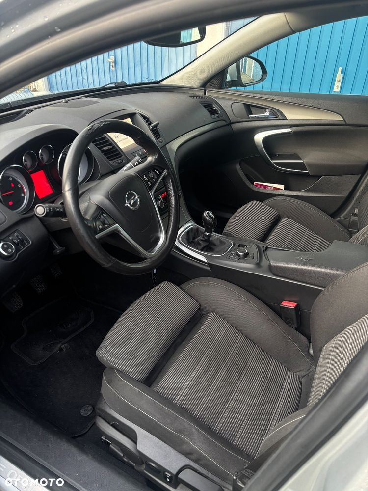 Opel Insignia 2.0 CDTI - 10