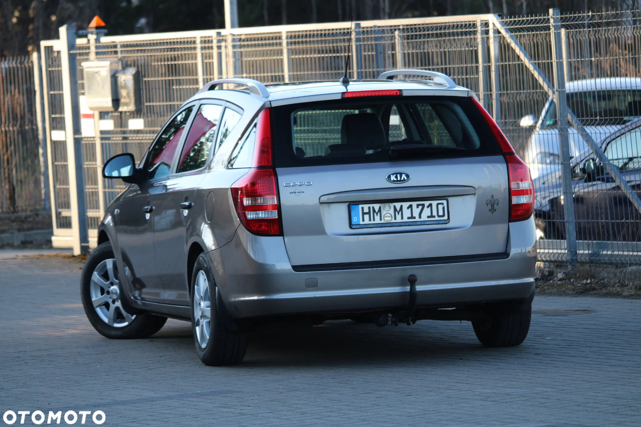 Kia Ceed - 13