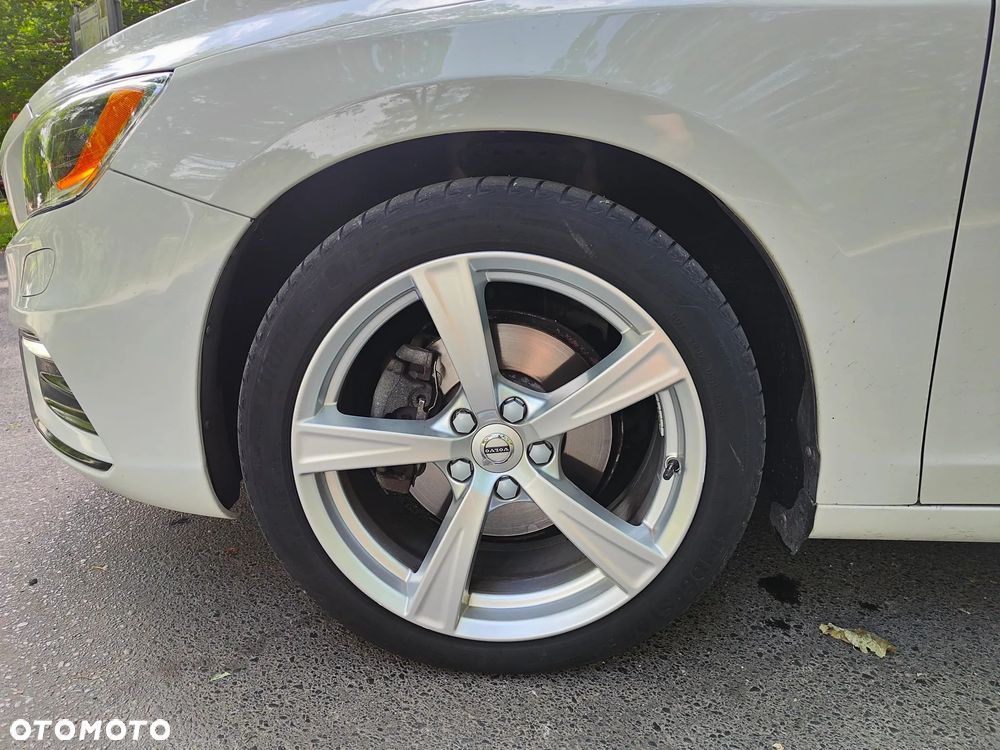 Volvo S60 T5 Drive-E Momentum - 16