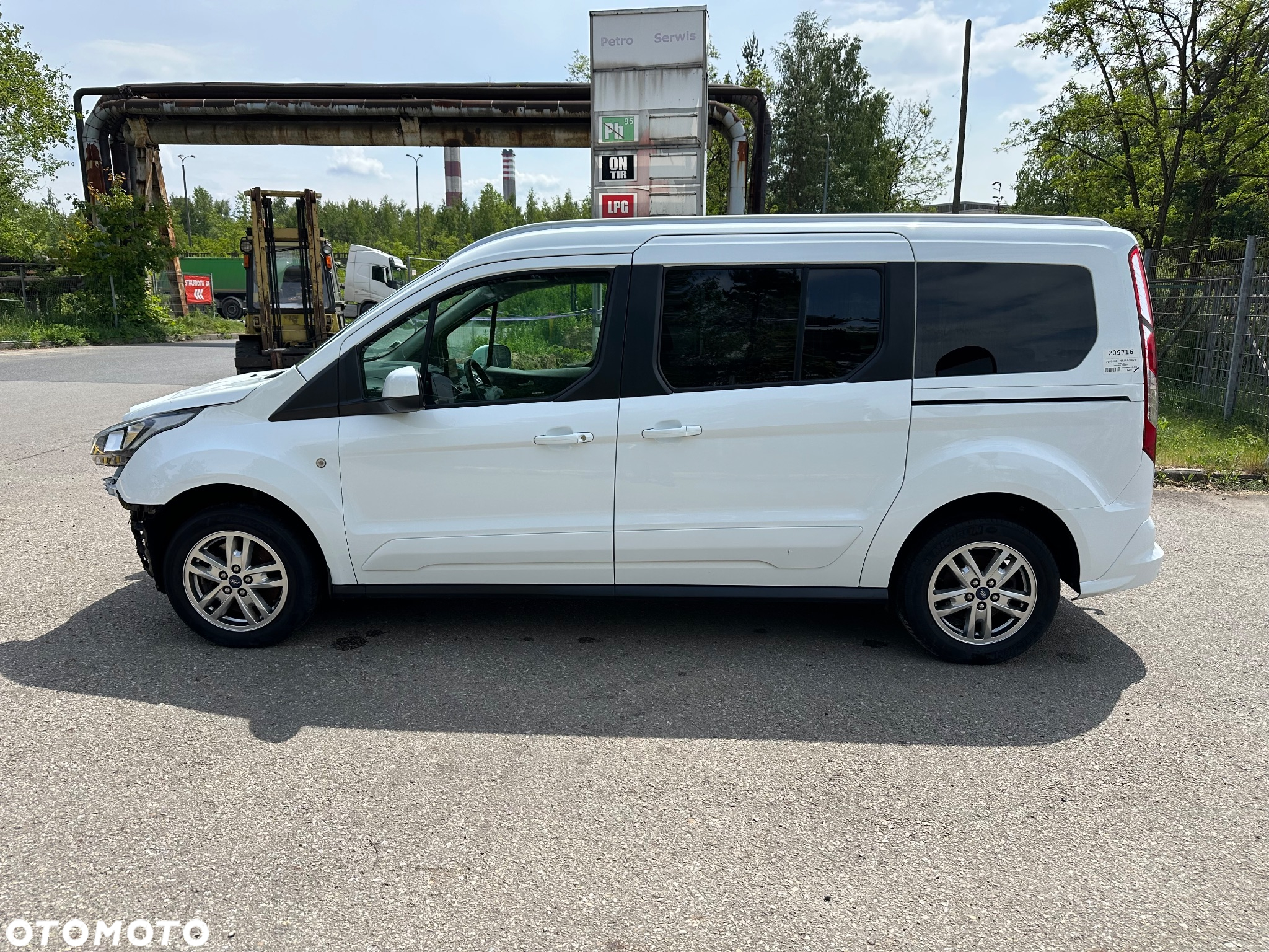 Ford Tourneo Connect Grand - 8