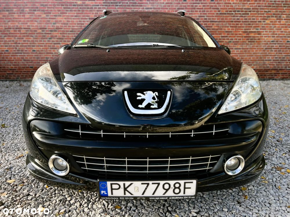 Peugeot 207 - 32