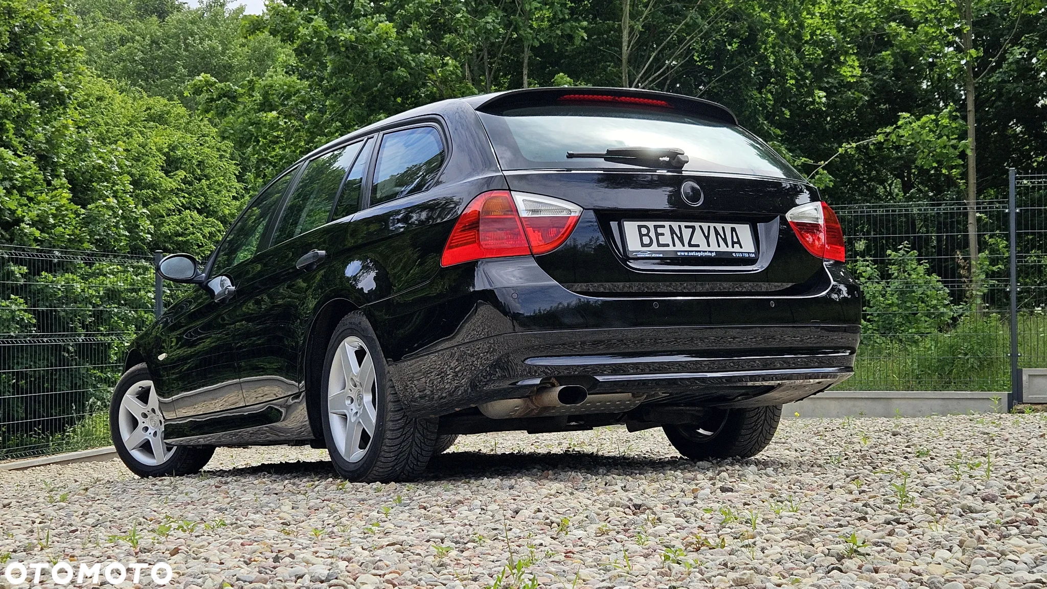 BMW Seria 3 318i Touring - 2