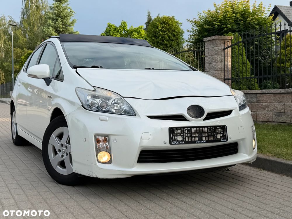 Toyota Prius (Hybrid) Executive - 6