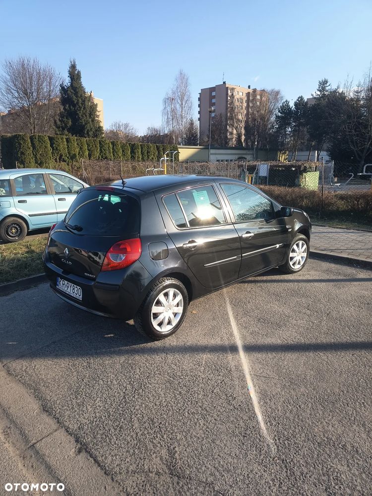 Renault Clio 1.2 16V All Inclusive - 5