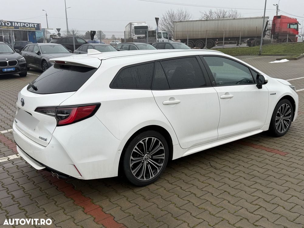 Toyota Corolla - 5