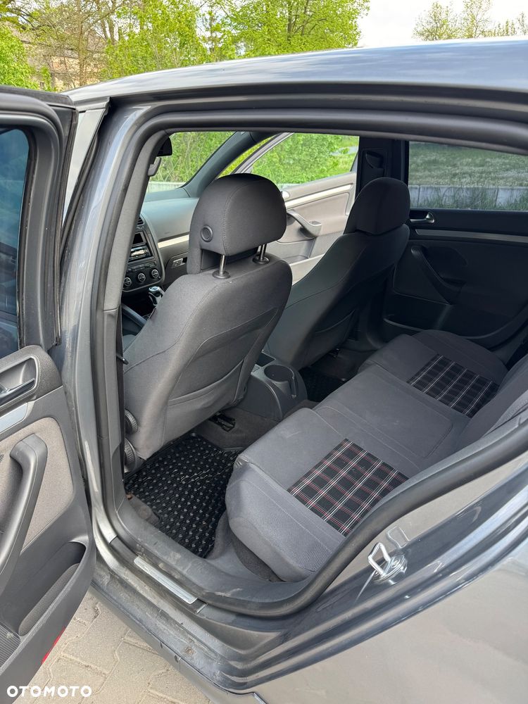 Volkswagen Golf 2.0 GTI - 12