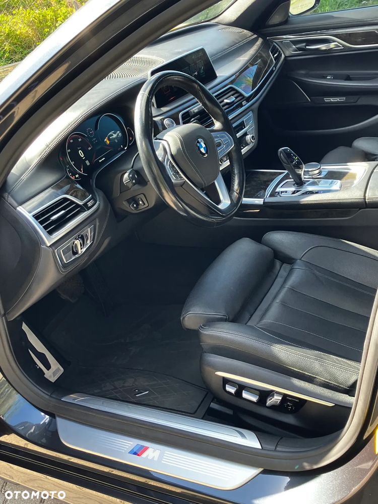 BMW Seria 7 740Li - 15